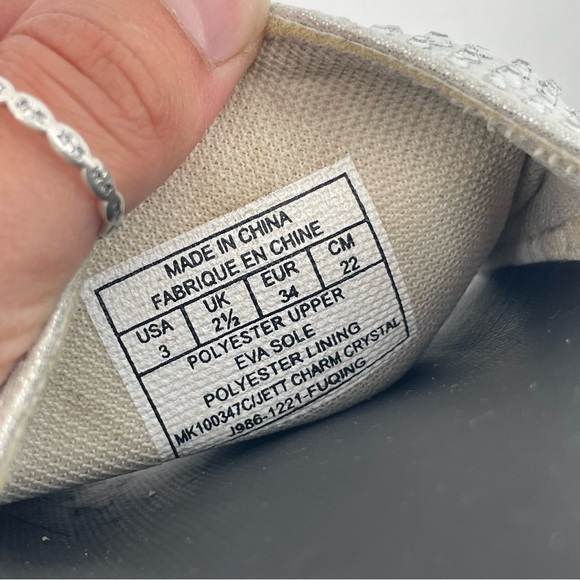 Michael Kors Girl’s Slide Sandals Silver Rhinestones MK Logo 3 - Picture 9 of 9